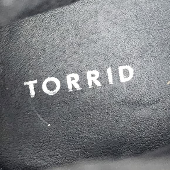 Torrid Women’s Snakeskin Hidden Wedge Zipper Side Sneaker Size 10 Wide - Picture 6 of 7